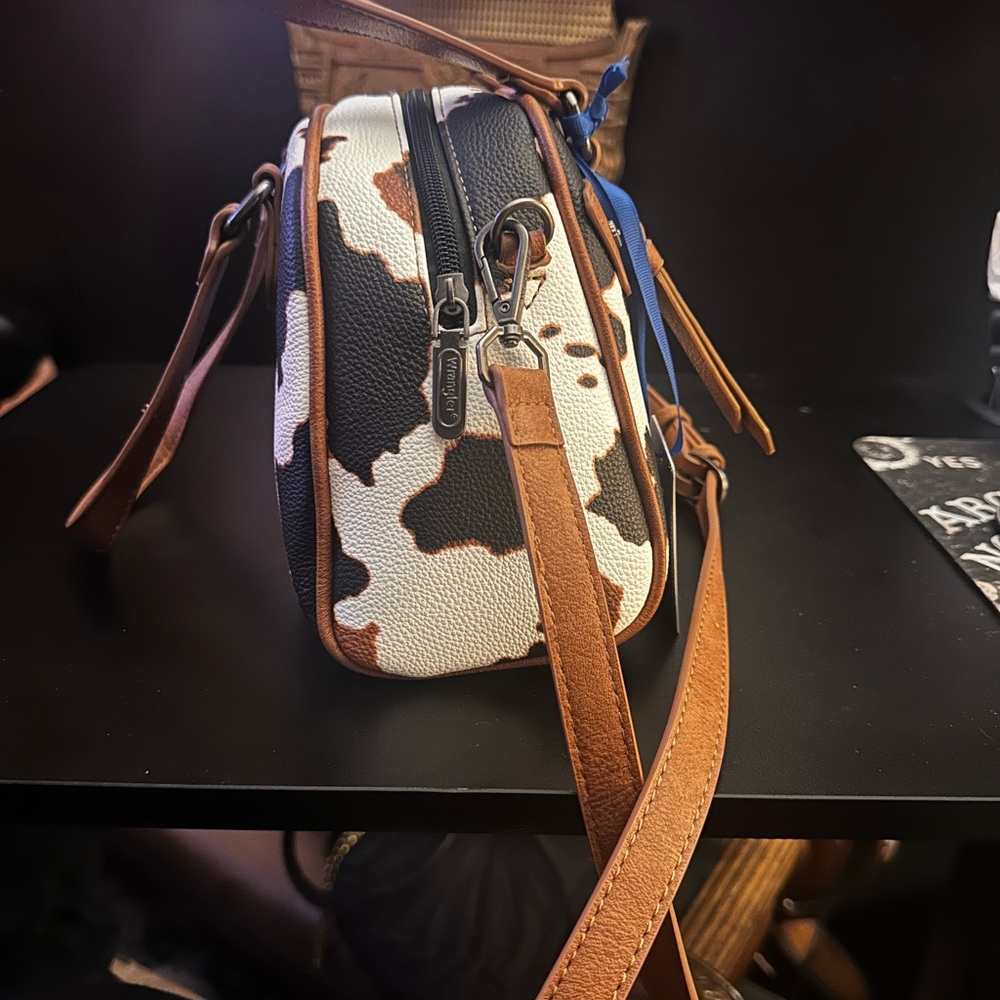 Wrangler Cow Print Crossbody Bag with Tan Accents - Picture 6 of 7